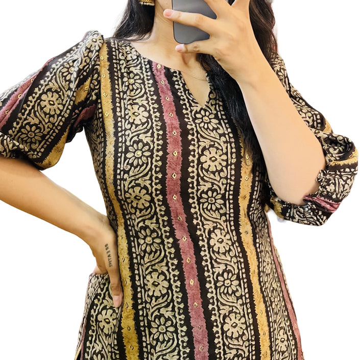 Golden Lining Printed Cotton Straight Long Kurti