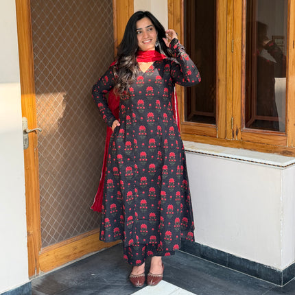 Black Red Floral Printed Cotton A-Line Kurti
