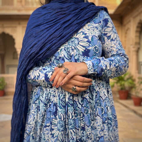 Blue White Floral Manmohini Alia Cut Kurta