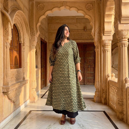 Green Hathi Printed Cotton A-Line Kurti