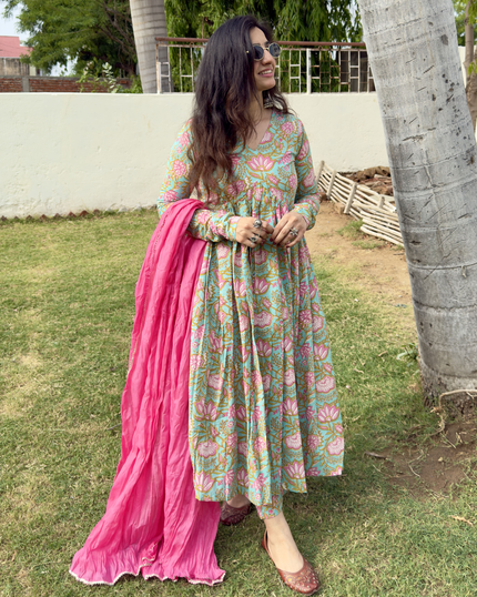 Pastel Mint Green & Pink Floral Cotton Manmohini Alia Cut Kurta
