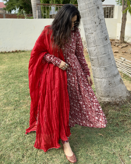 Red Floral Printed Cotton Manmohini Alia Cut Kurta