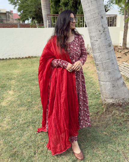 Red Floral Printed Cotton Manmohini Alia Cut Kurta