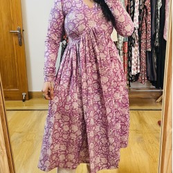 Lavender Manmohini Kurti