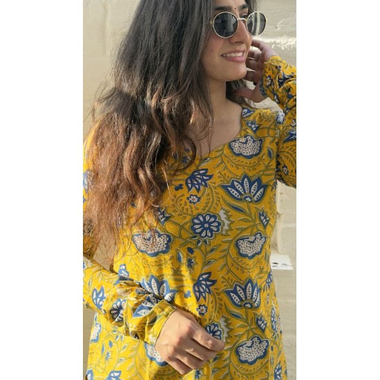 Blue Yellow Printed Straight Long Kurti