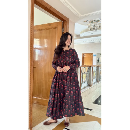 Raha Black Red Floral Set