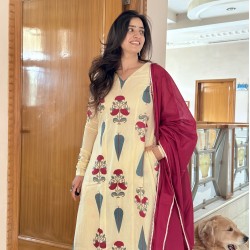 Off White Cotton Floral A-Line Kurta