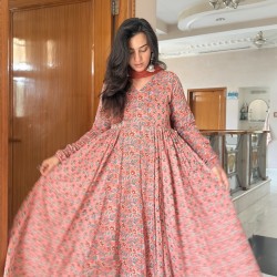 Anaya Pink Floral Kantha Suit set