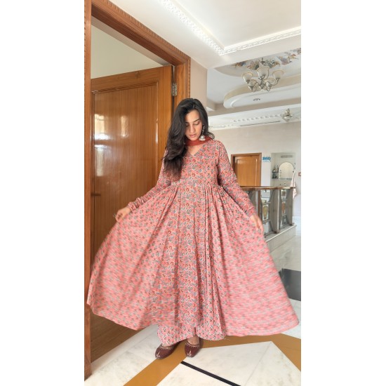Anaya Pink Floral Kantha Suit set