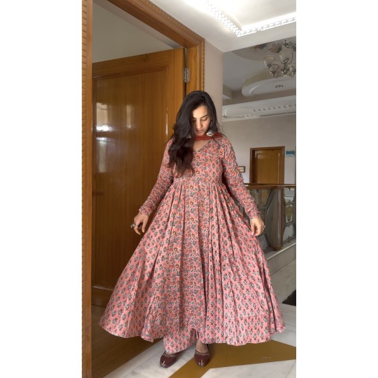 Anaya Pink Floral Kantha Suit set