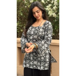 Avasya Black & White Short Kurti