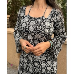 Avasya Black & White Short Kurti