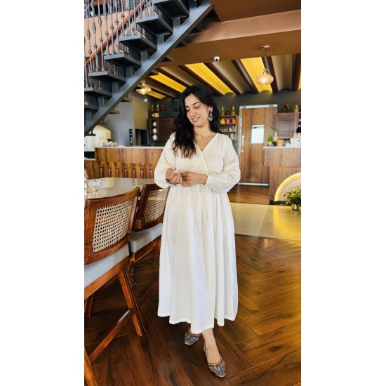 Miraya Off White Flare Dress