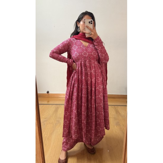 Maroon Bandhani Manmohini Kurti