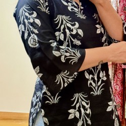 Black Big Motif Short Kurti