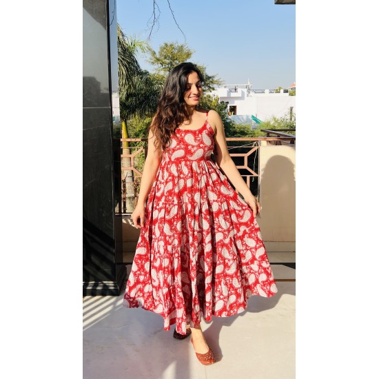 Red Carry Motif Ruhani Dress
